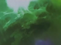 700x525