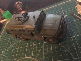 605x454