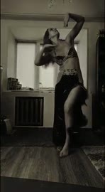 352x640