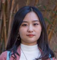 369x389