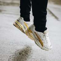 601x596