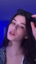 720x1278