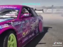748x554