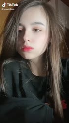 556x988