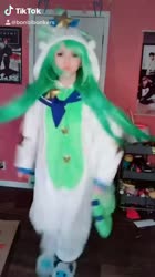 608x1080