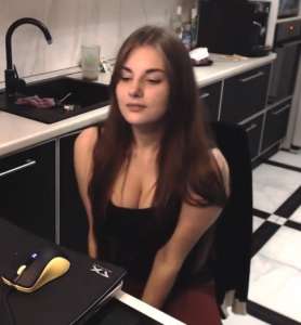 489x526