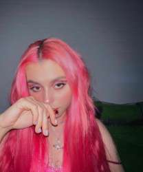 899x1080