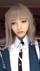 608x1080