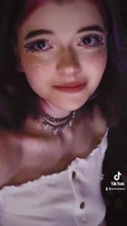536x952