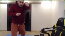 628x352