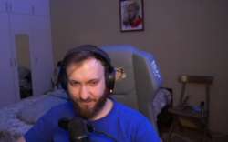 446x279