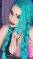 576x1024