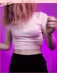560x708