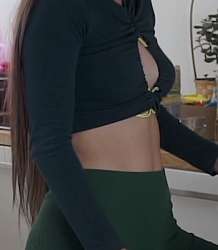 321x368