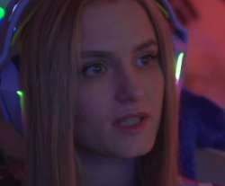 301x250
