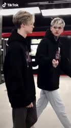 576x1024