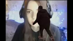 896x504