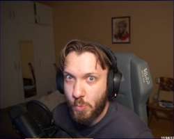 622x499