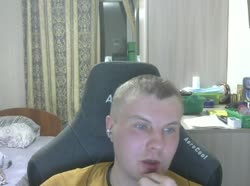442x330
