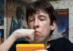 696x487
