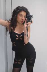 853x1280