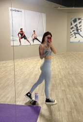 878x1280