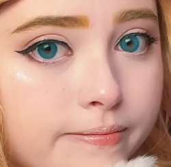 380x373