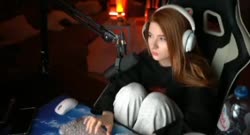 370x200