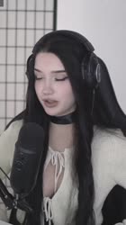 576x1024