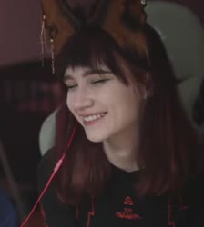 268x298