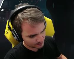 304x244