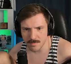378x343