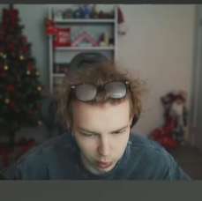 229x228