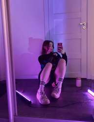 987x1280