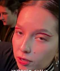 260x306