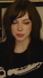 608x1080