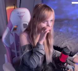 513x466