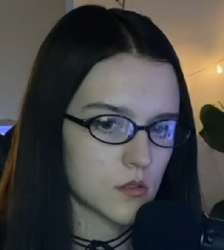 369x411