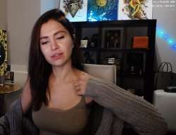 896x691
