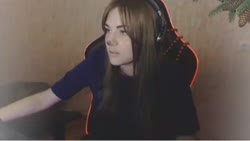 608x344