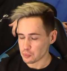 299x314