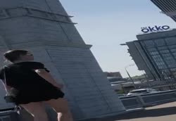 540x372