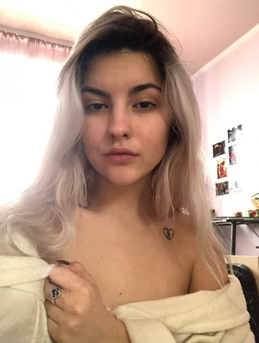 507x672