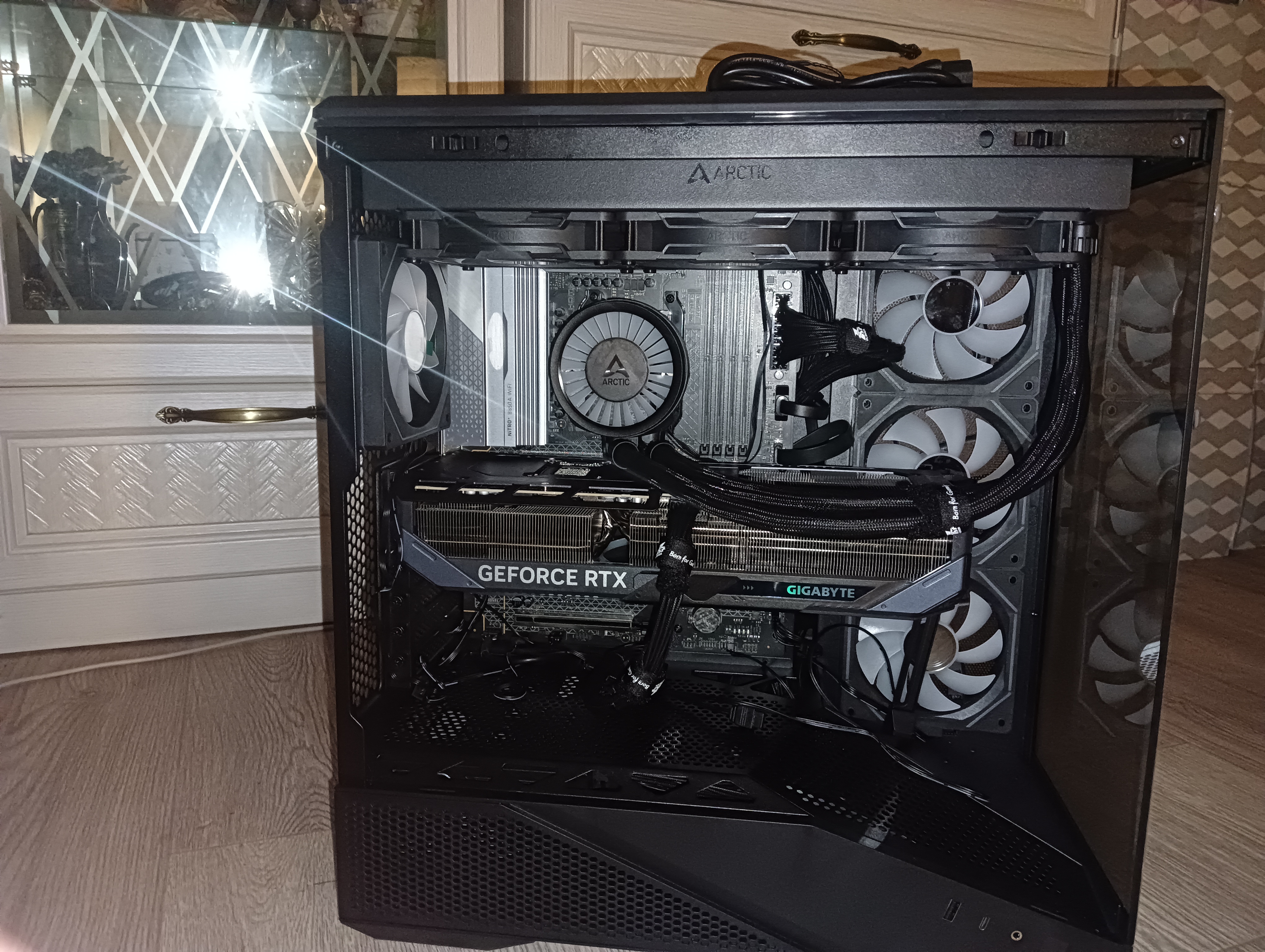 4080x3072