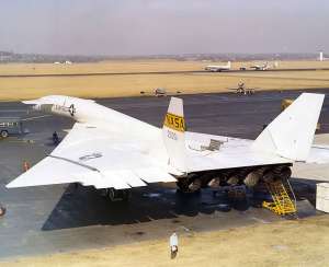 735x600