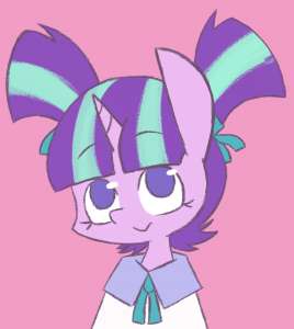 811x905