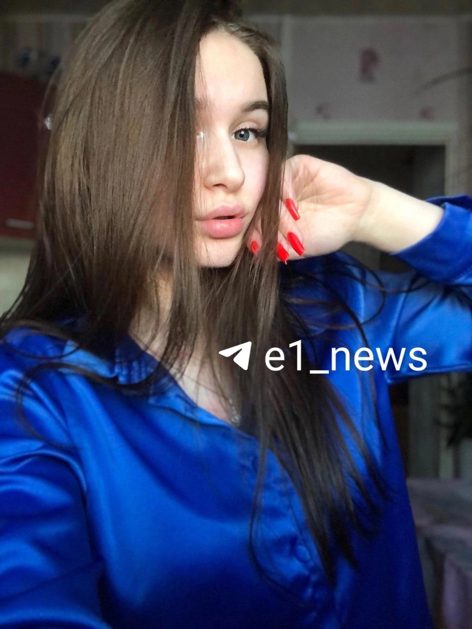 961x1280