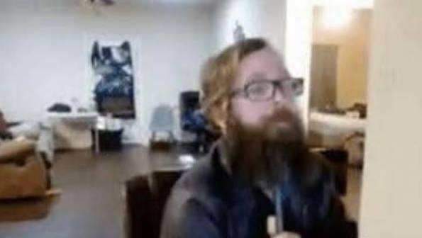 595x336