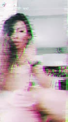 576x1024