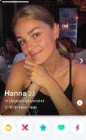 371x594